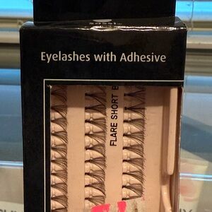 Sassi Eyelashes Flare Short
